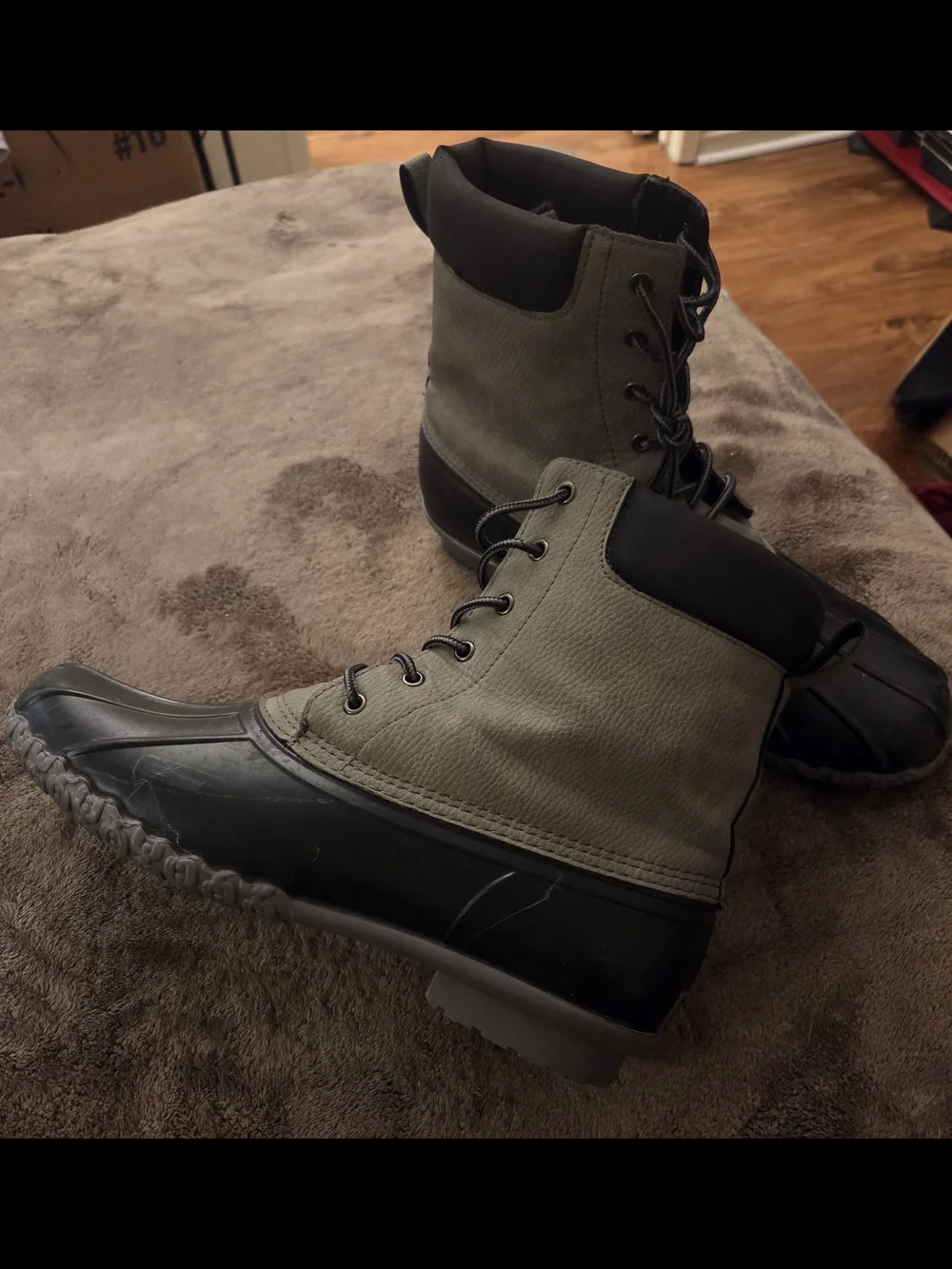 Weatherproof Leather Vintage Olive and Black Lace-Up Duck Boots - Picture 6 of 7